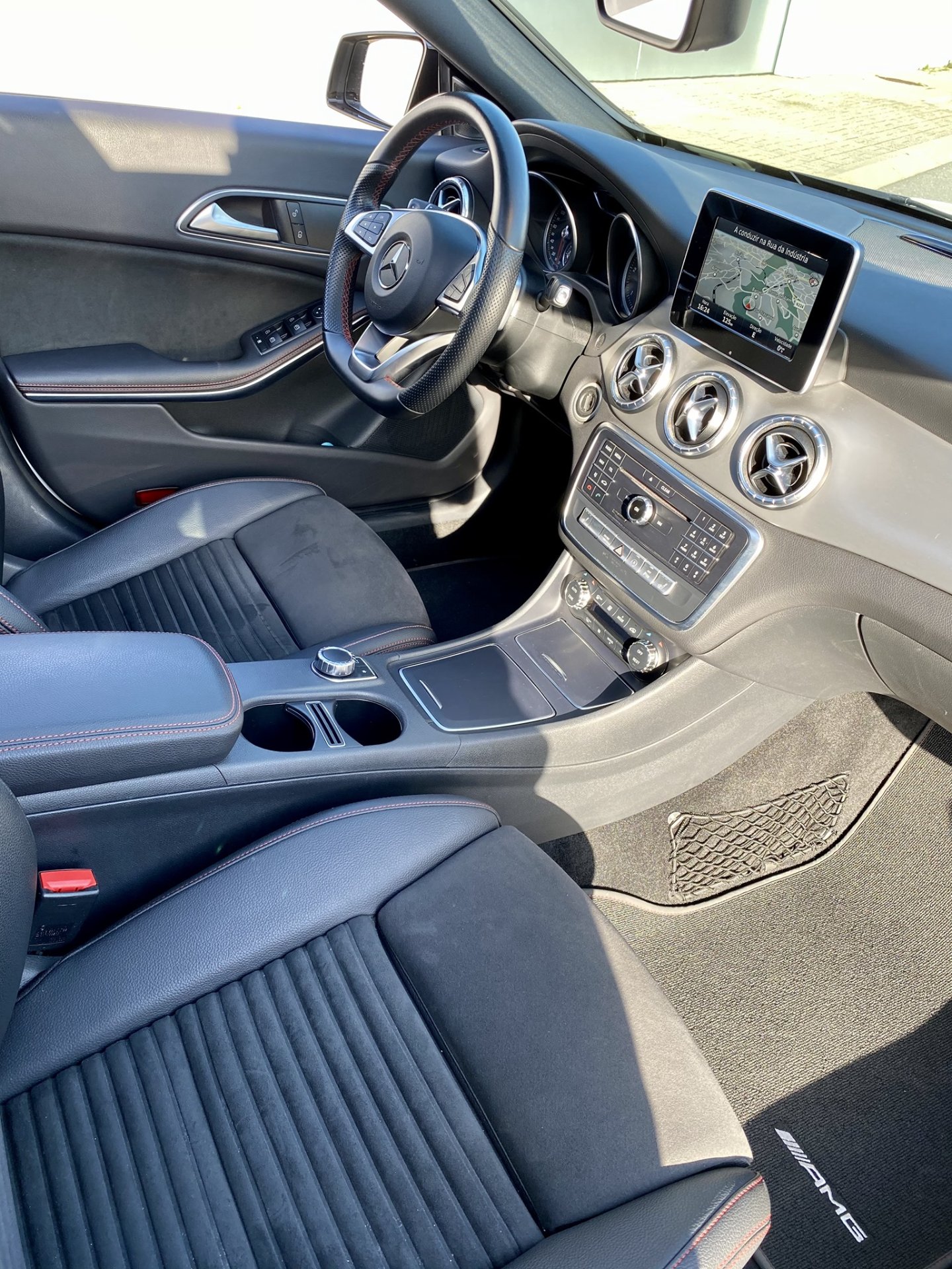 Mercedes-Benz Classe CLA 9